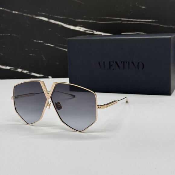 NEW VALENTINO V-HEXAGON  GREY TITANIUM WOMEN SUNGLASSES VALENTINO VLS-115A - Picture 1 of 11